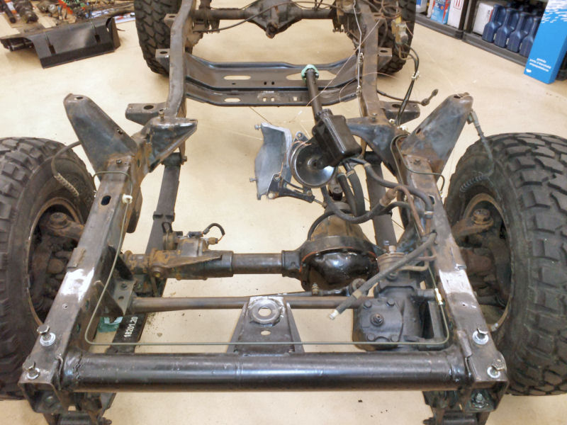 Jeep yj rear brake line